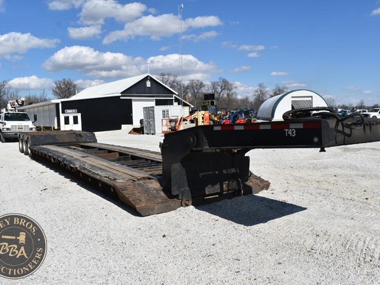 2014-muv-all-lowboy-image-10