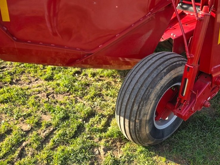 2023-case-ih-dc135-image-17