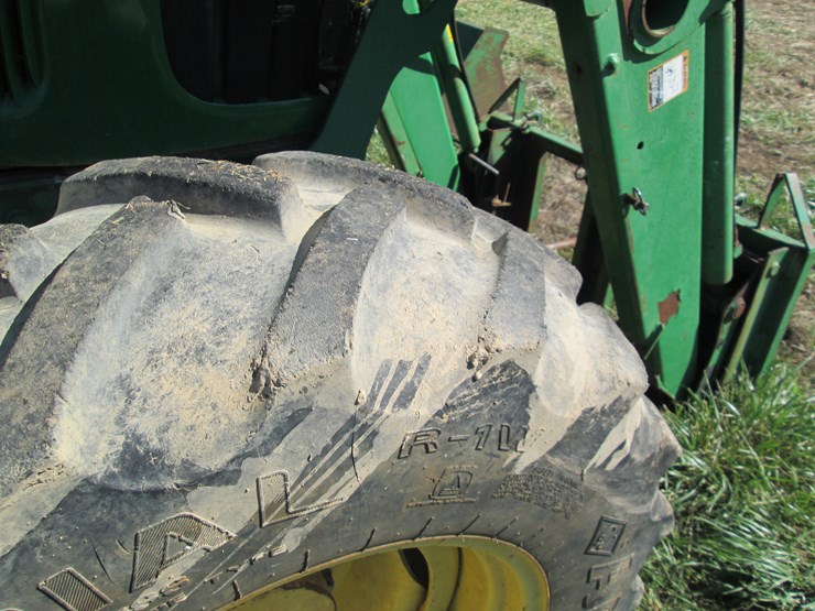 john-deere-6215-image-25