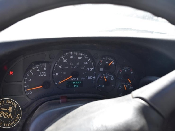 2005-gmc-topkick-image-30