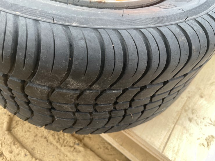 #3923-•-(5)-trailer-tires-image-8