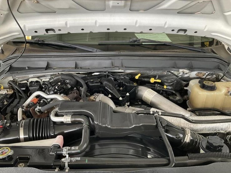 2016-ford-f550-image-12