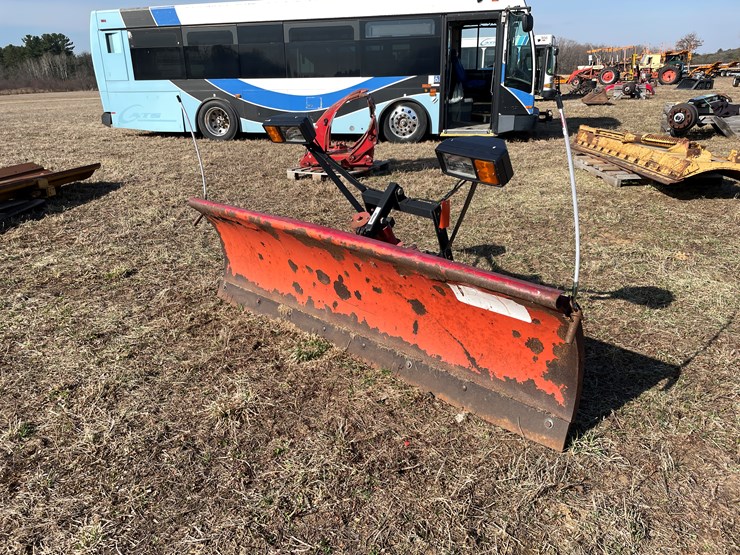 #10680-•-90"-western-snowplow-image-1