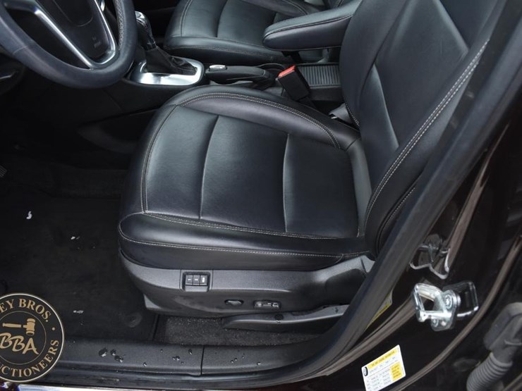 2014-buick-encore-image-36