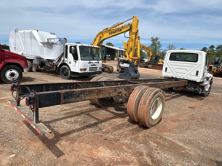 2005-international-4300-image-3