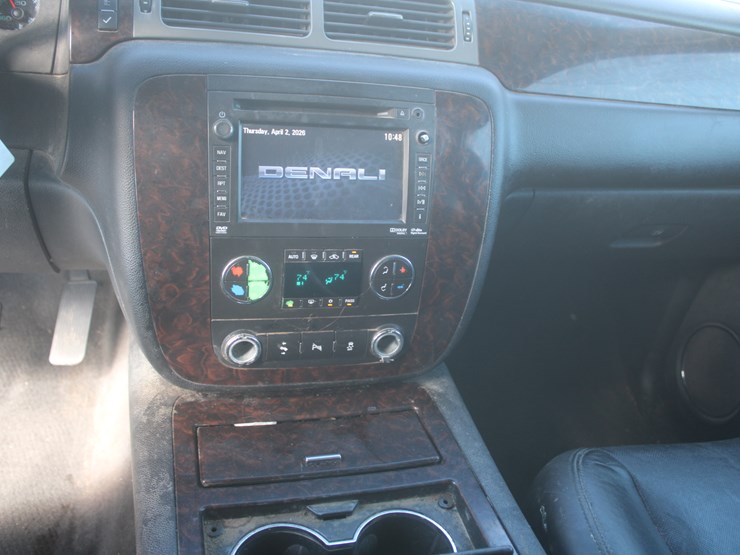 2012-gmc-yukon-image-35