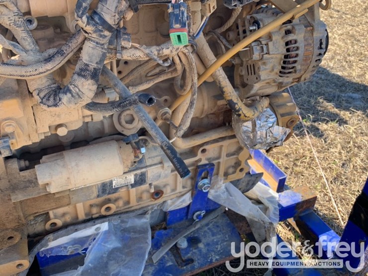 caterpillar-246d-image-12