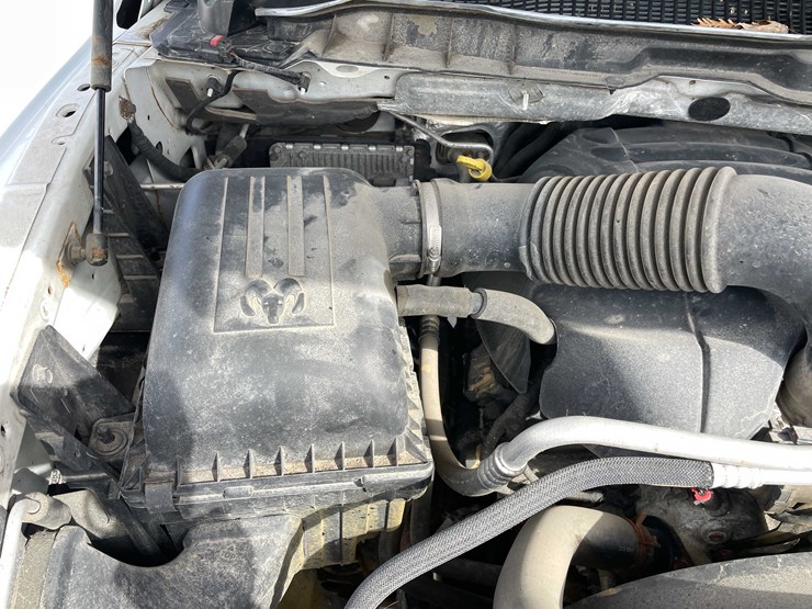 2015-dodge-2500-image-10