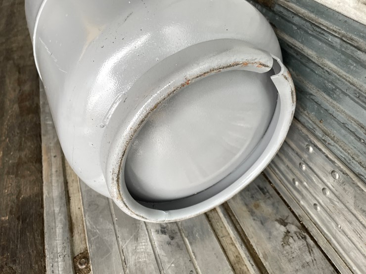 #10741-•-steel-forklift-lp-tank-image-8