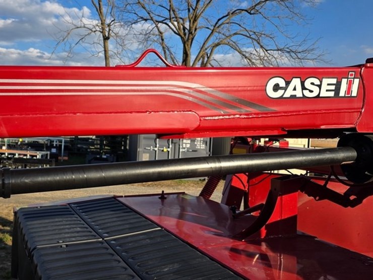 2023-case-ih-dc135-image-38