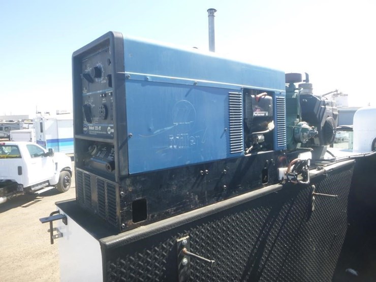 2013-bobcat-225-image-18