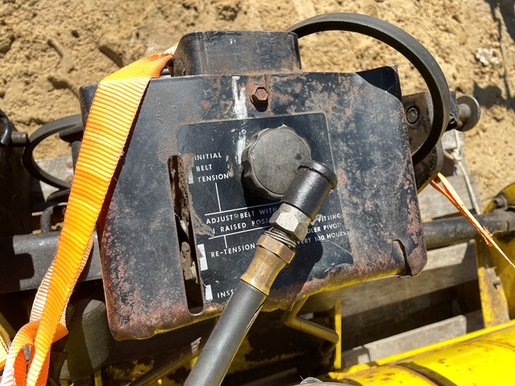 john-deere-314-image-39