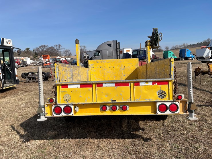 #203-•-sauber-single-axle-utility-trailer-(no-title)-image-7