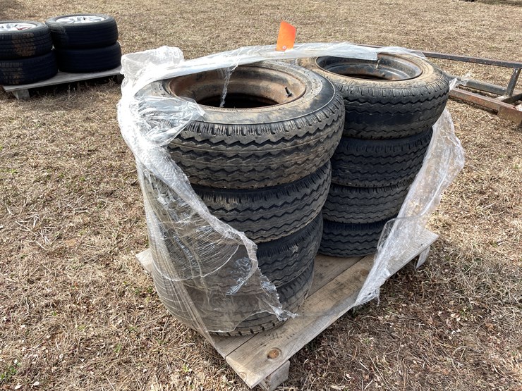 #10702-•-(8)-14.5"-trailer-house-tires-on-rims-image-2