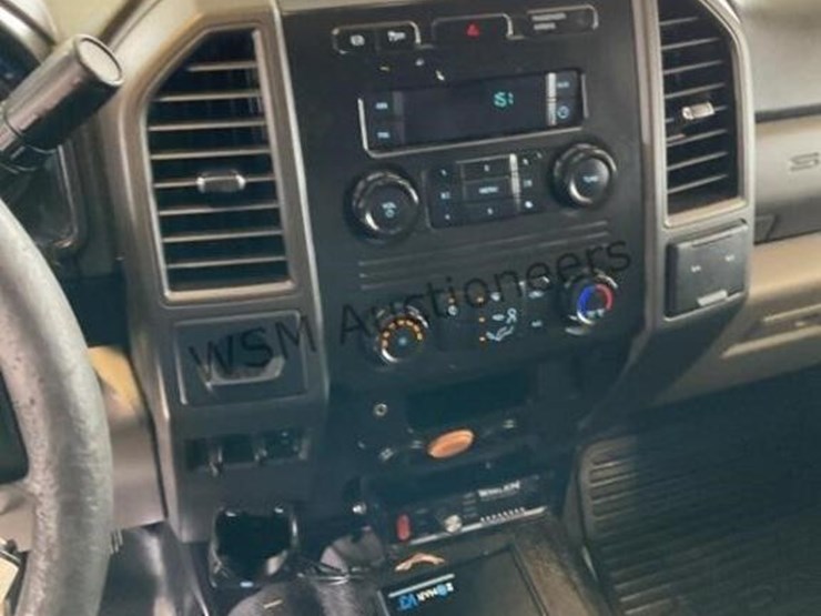 2017-ford-f550-image-21