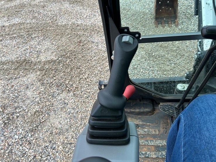 2026-bobcat-e35-image-25