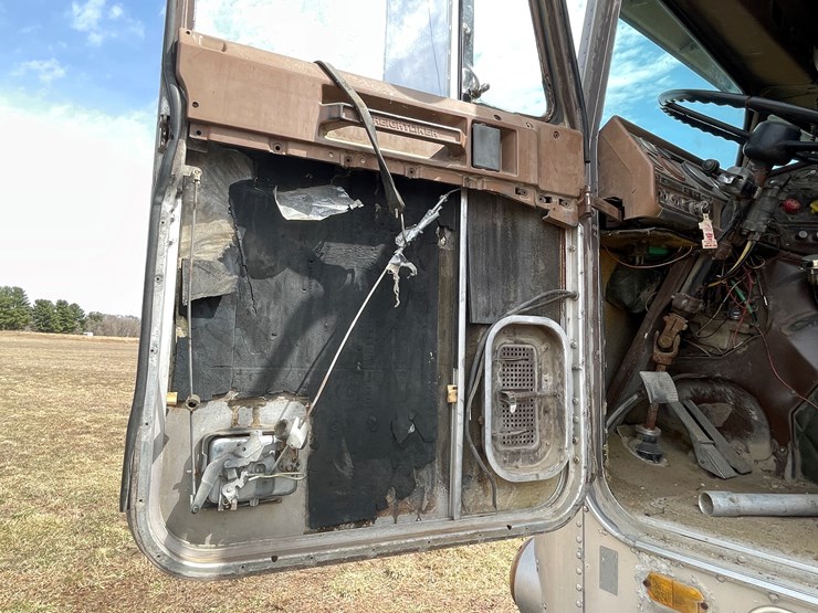 1982-caterpillar-3406-image-49