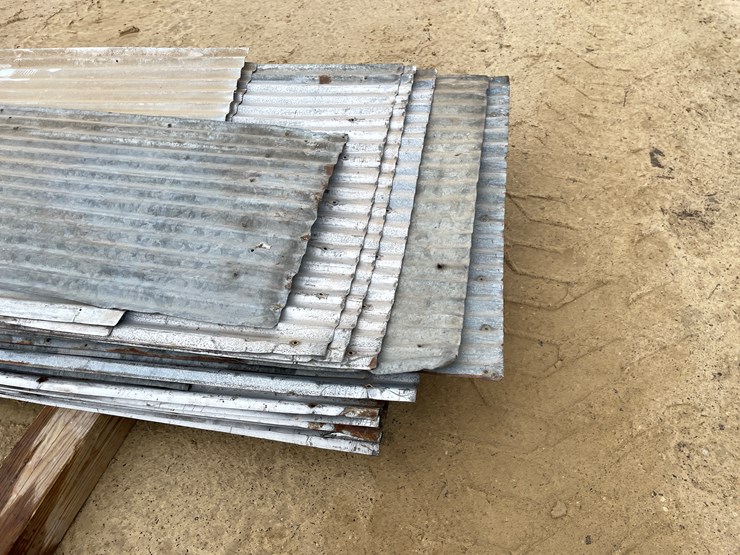 #3978-•-(15)-corrugated-steel-siding-image-6