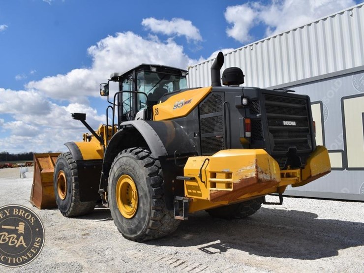 2015-kawasaki-95z7-image-8