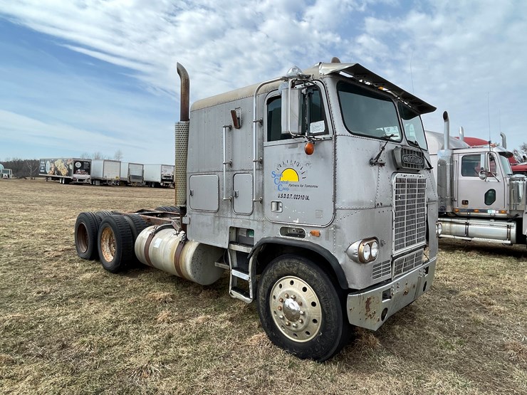 1982-caterpillar-3406-image-3