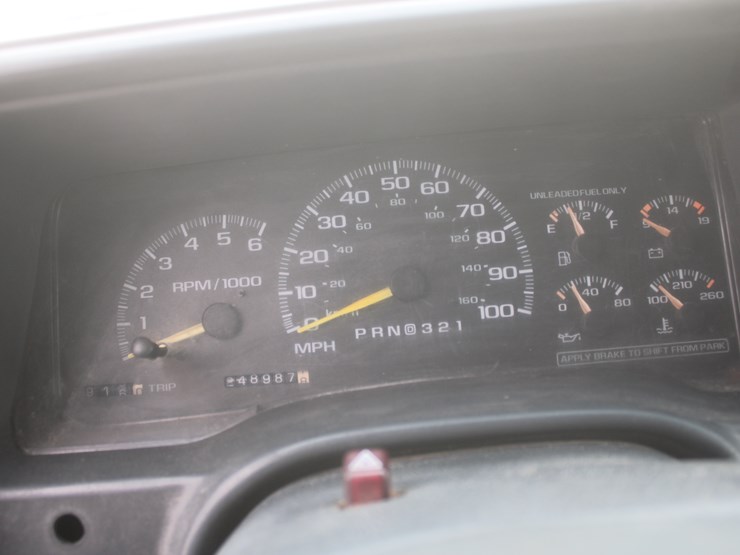 2000-chevrolet-k3500-image-42