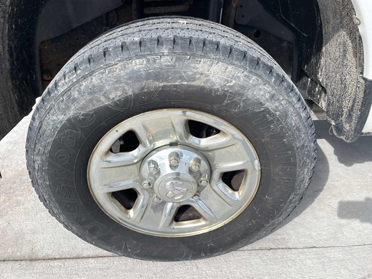 2015-dodge-2500-image-20