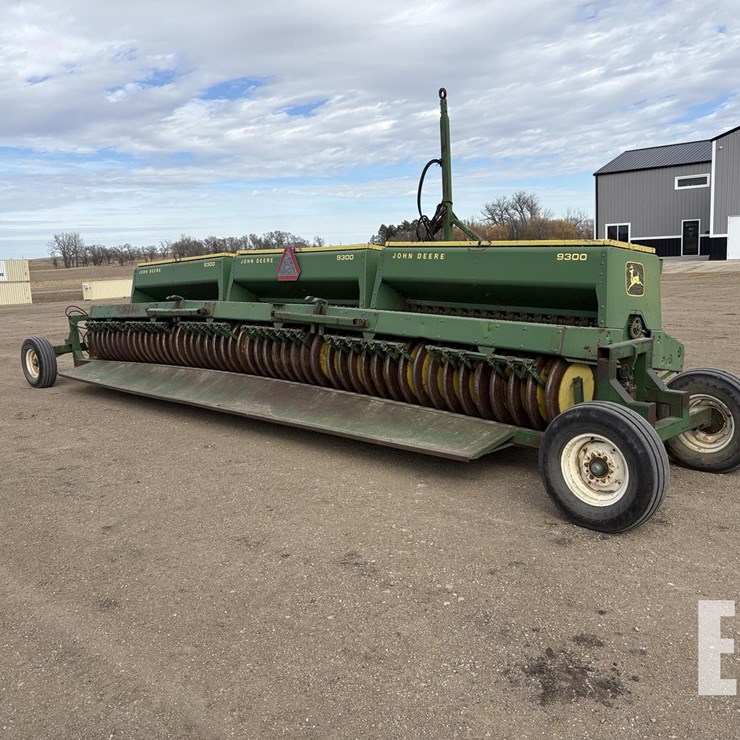 JOHN DEERE 9300