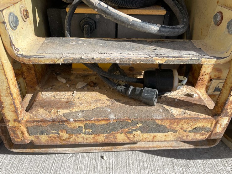 2007-jlg-1930es-image-22