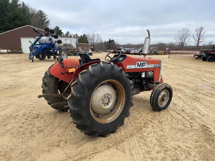 massey-ferguson-230-image-5