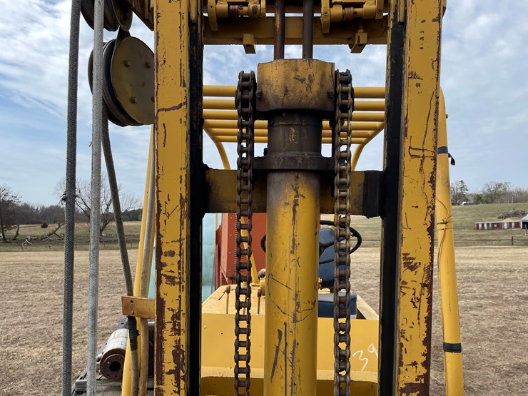 #170-•-baker-5000-lbs.-gasoline-powered-forklift-image-9