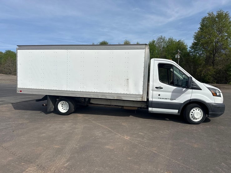 2015-ford-transit-image-4