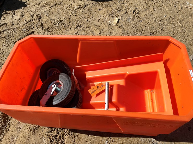 #3957-•-highcroft-feed-cart-image-6