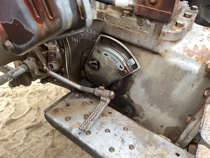 massey-ferguson-230-image-26