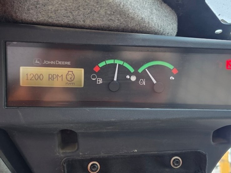 2021-deere-325g-image-64