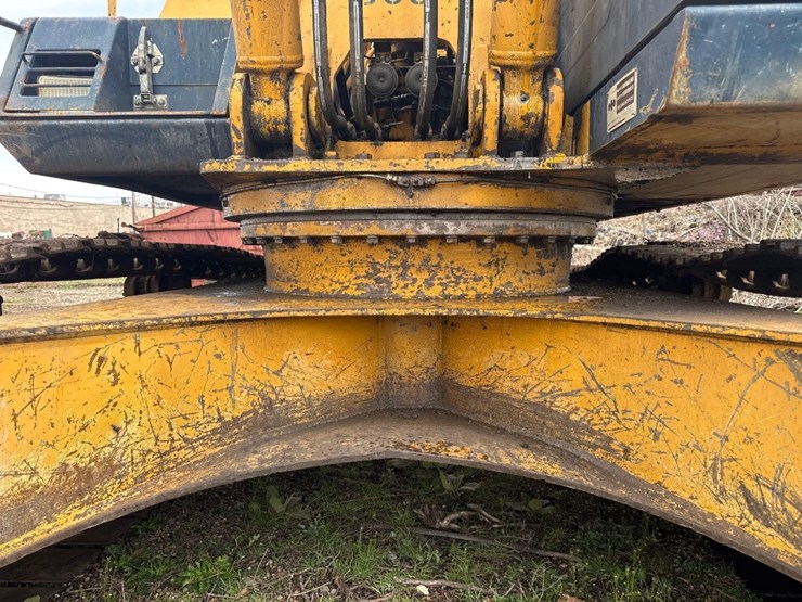 komatsu-pc220-lc-image-3