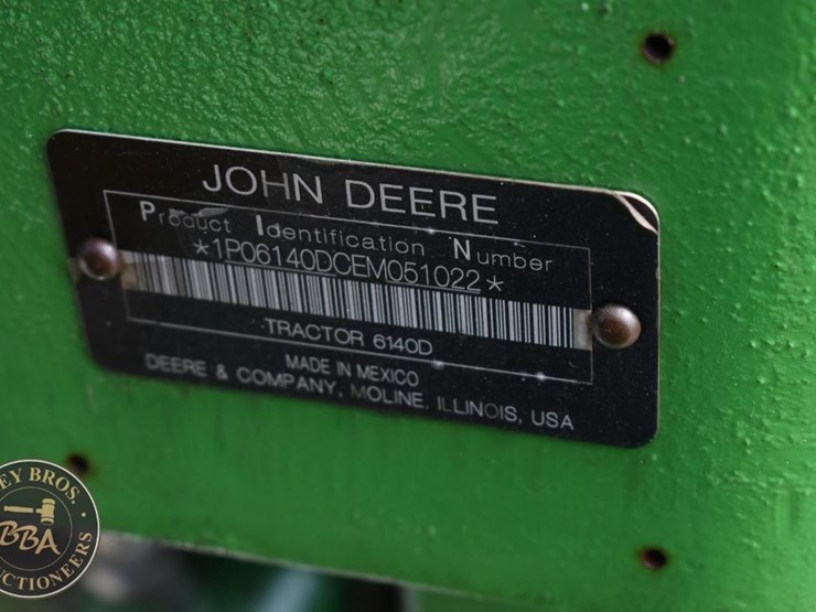 2014-john-deere-6140d-image-24