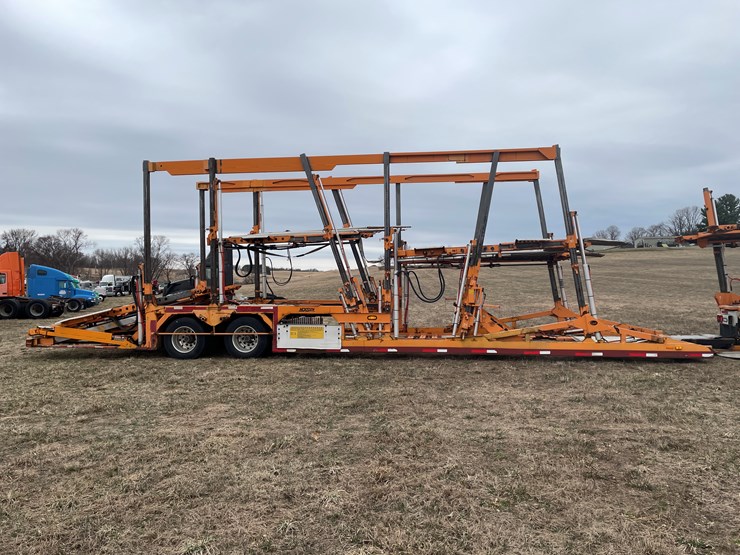 #110-•-2014-volvo-car-hauler-semi-and-trailer-(has-wi-title)-image-5