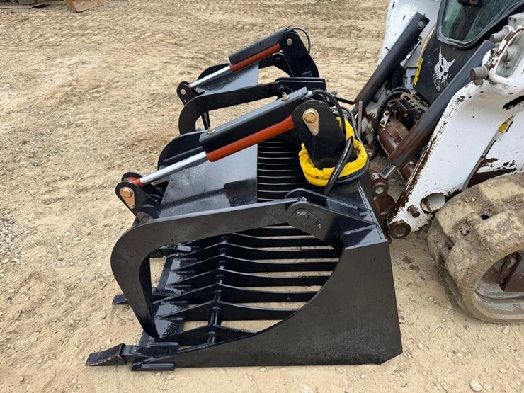 wildcat-80"-heavy-duty-skid-steer-skeleton-tooth-grapple-image-5