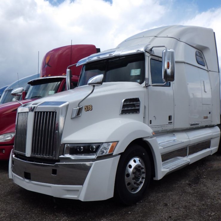 2017 WESTERN STAR 5700XE