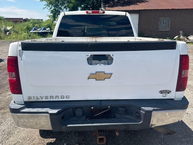 2008-chevrolet-silverado-2500-image-6