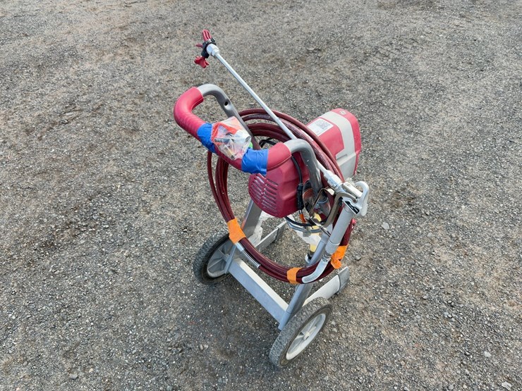 titan-advantage-200-airless-paint-sprayer-image-3