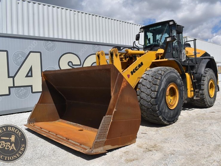 2015-kawasaki-95z7-image-4