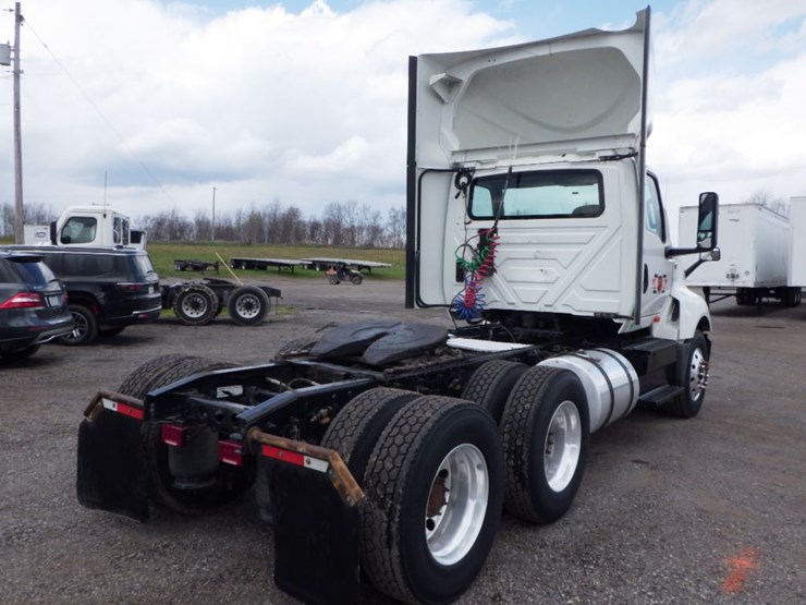 2019-international-lt-image-11