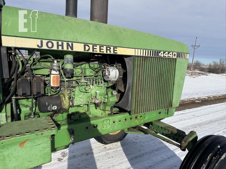 john-deere-4440-image-33