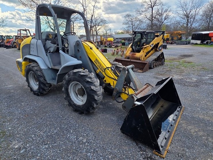 2010-wacker-neuson-280-image-2