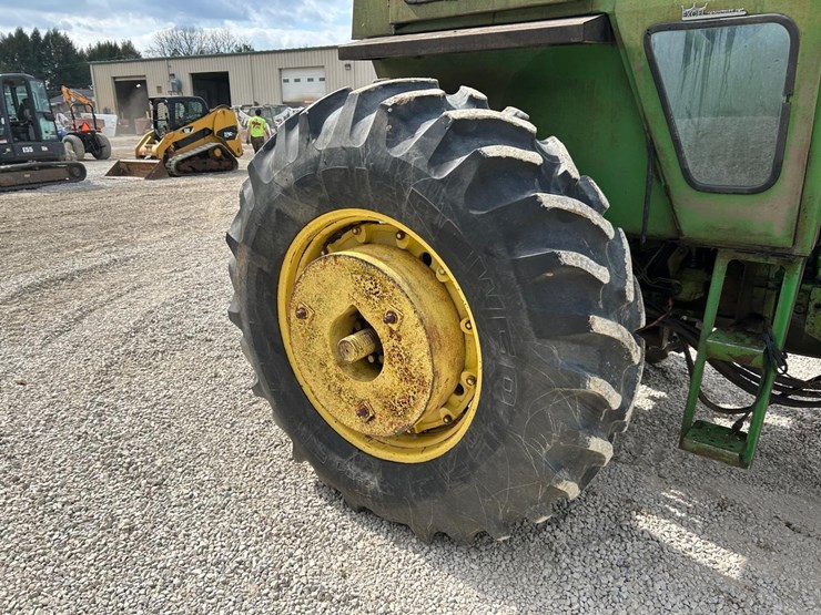 john-deere-4020-image-13