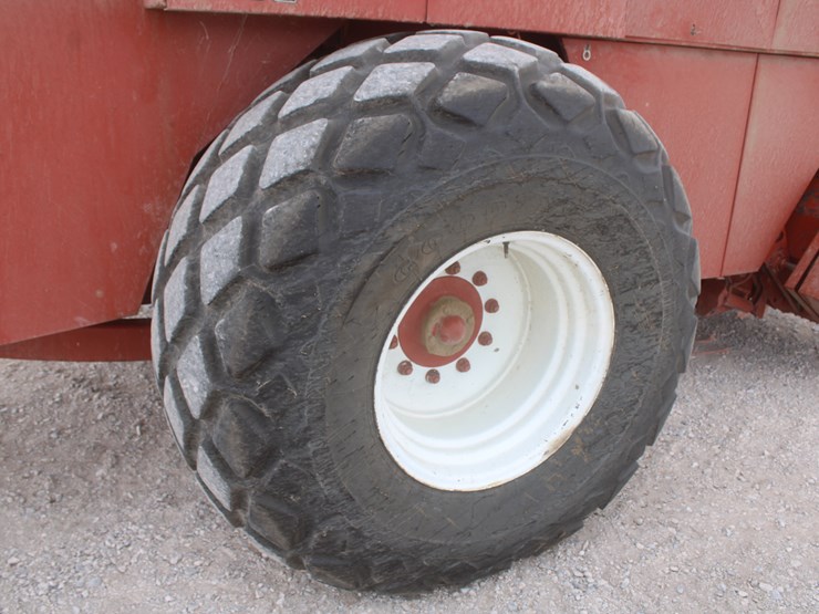 hesston-4910-image-63