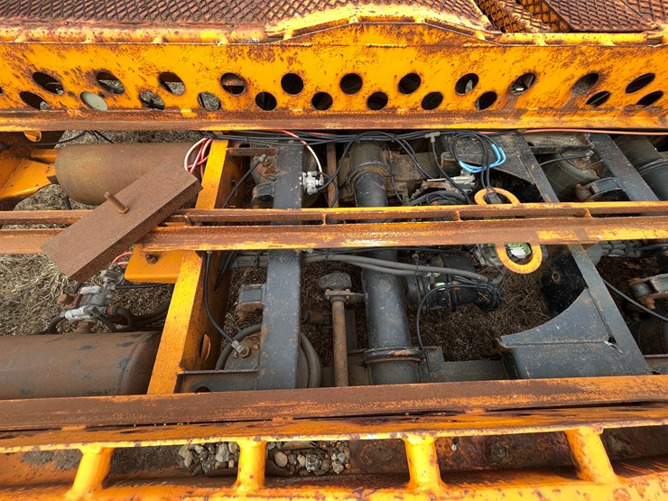 #154-•-2005-delavan-semi-truck-auto-hauler-trailer-(delay-in-title)-image-20