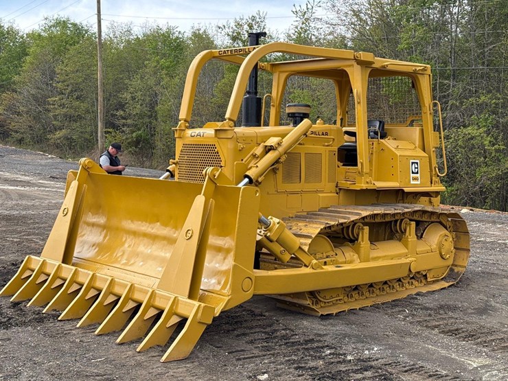 1981-caterpillar-d6d-image-7