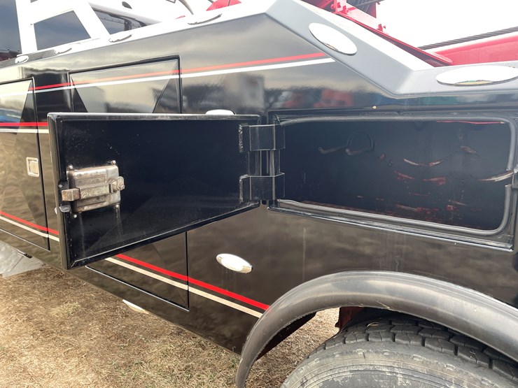 1989-peterbilt-379-image-32